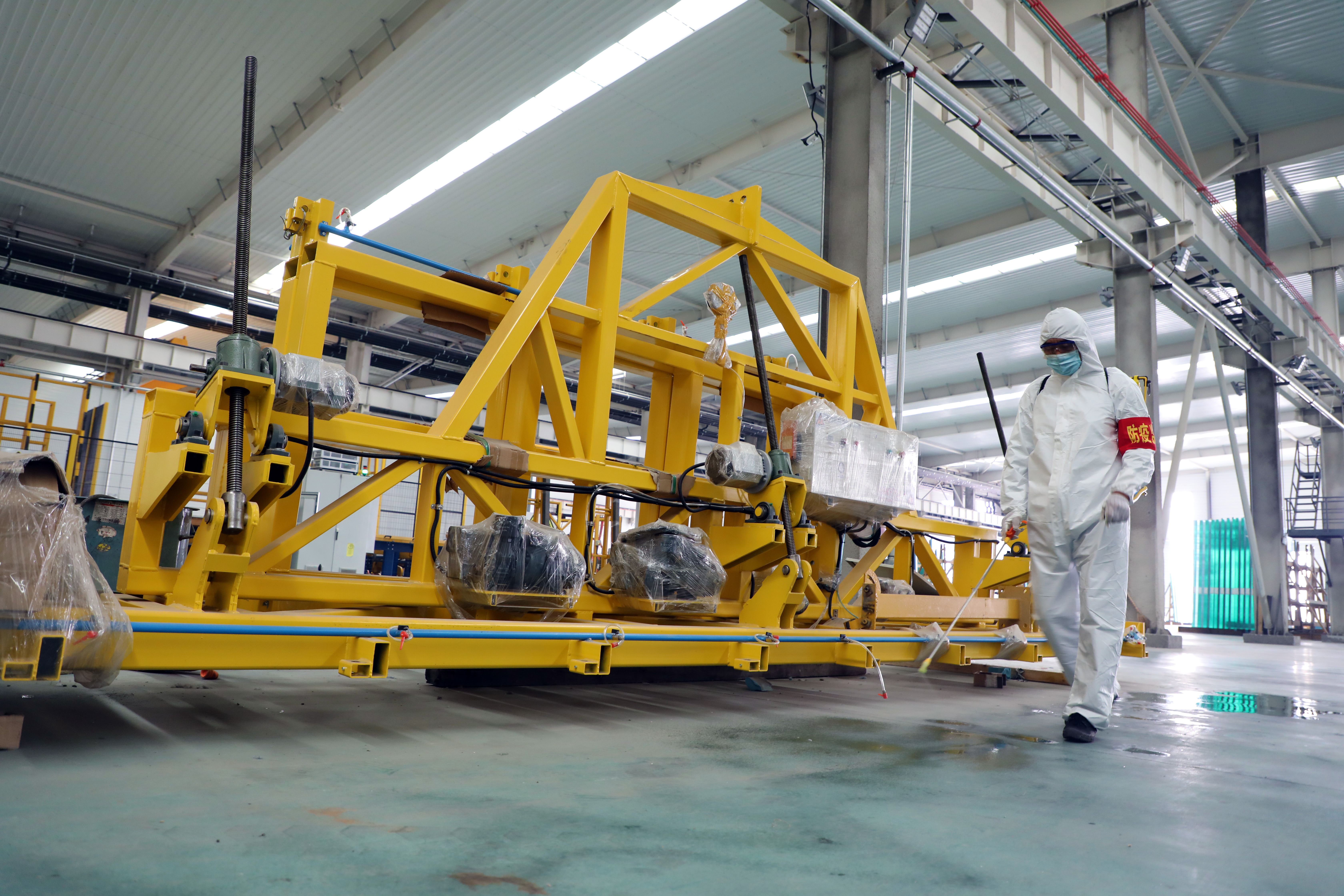 安彩高科：抗疫路上，從來都是“雙向奔赴”！