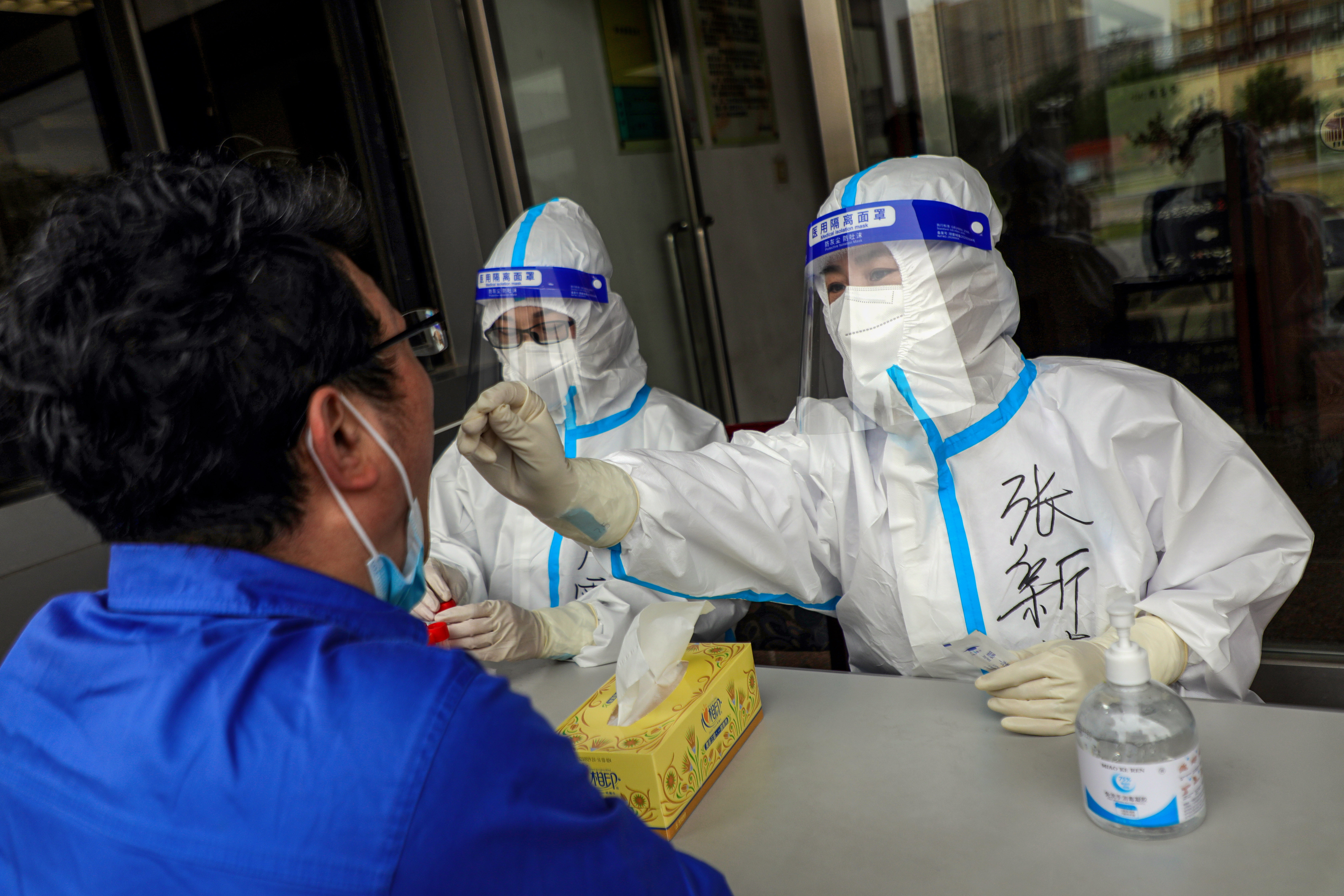 安彩高科：抗疫路上，從來都是“雙向奔赴”！